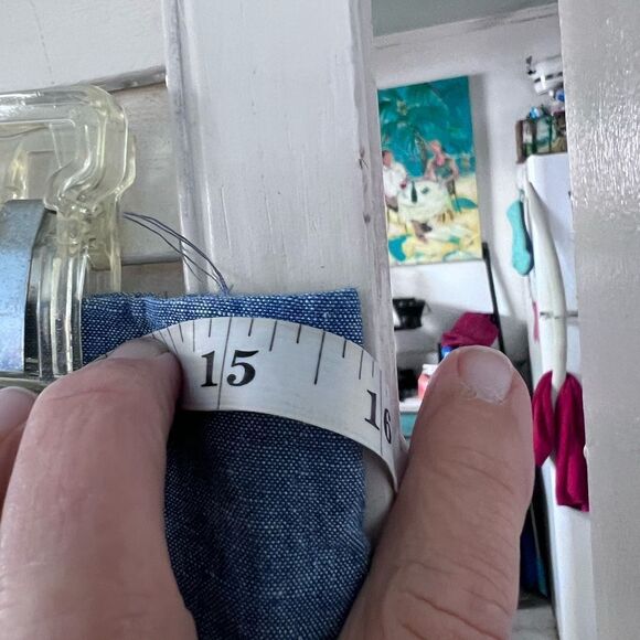 Loft Women’s Shorts - Picture 4 of 5